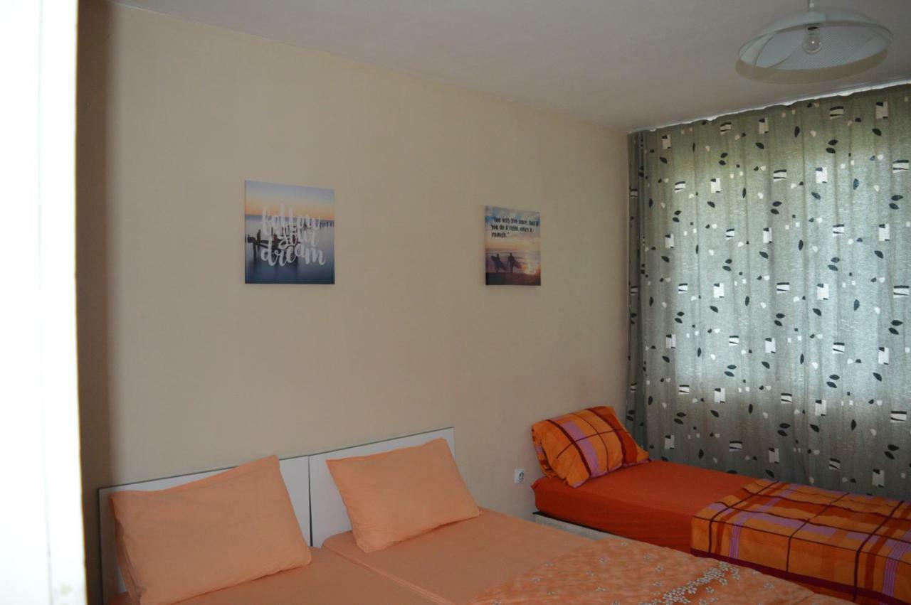 Appartamento Happy Vacation 2 Varna Esterno foto