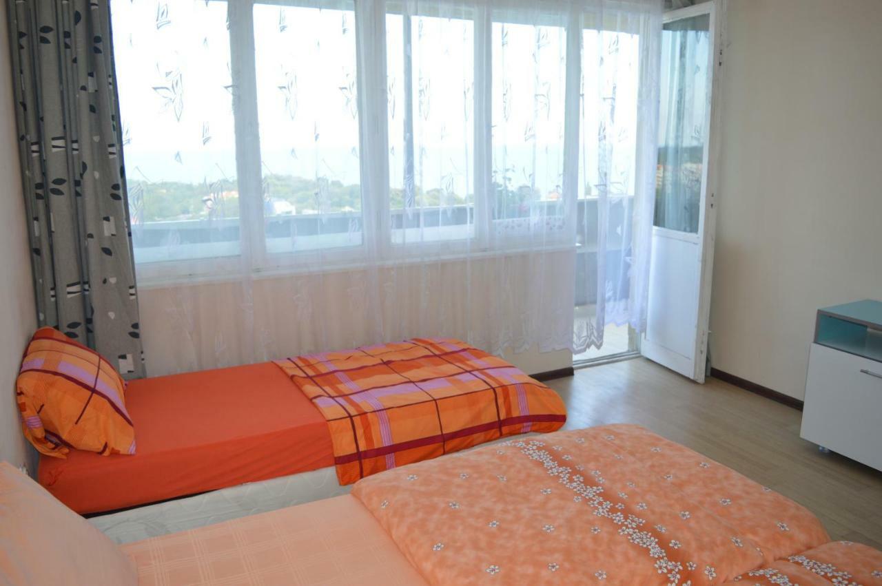 Appartamento Happy Vacation 2 Varna Esterno foto
